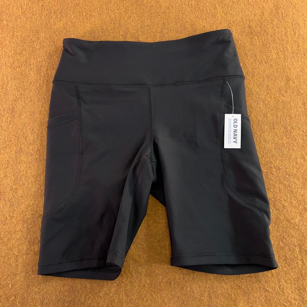 Old Navy Womens Medium Black Powersoft High-Rise 8-inch Inseam Bike Shorts NWT